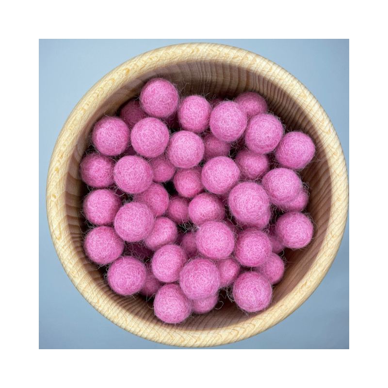 colored wool felt balls ca. 2 cm
